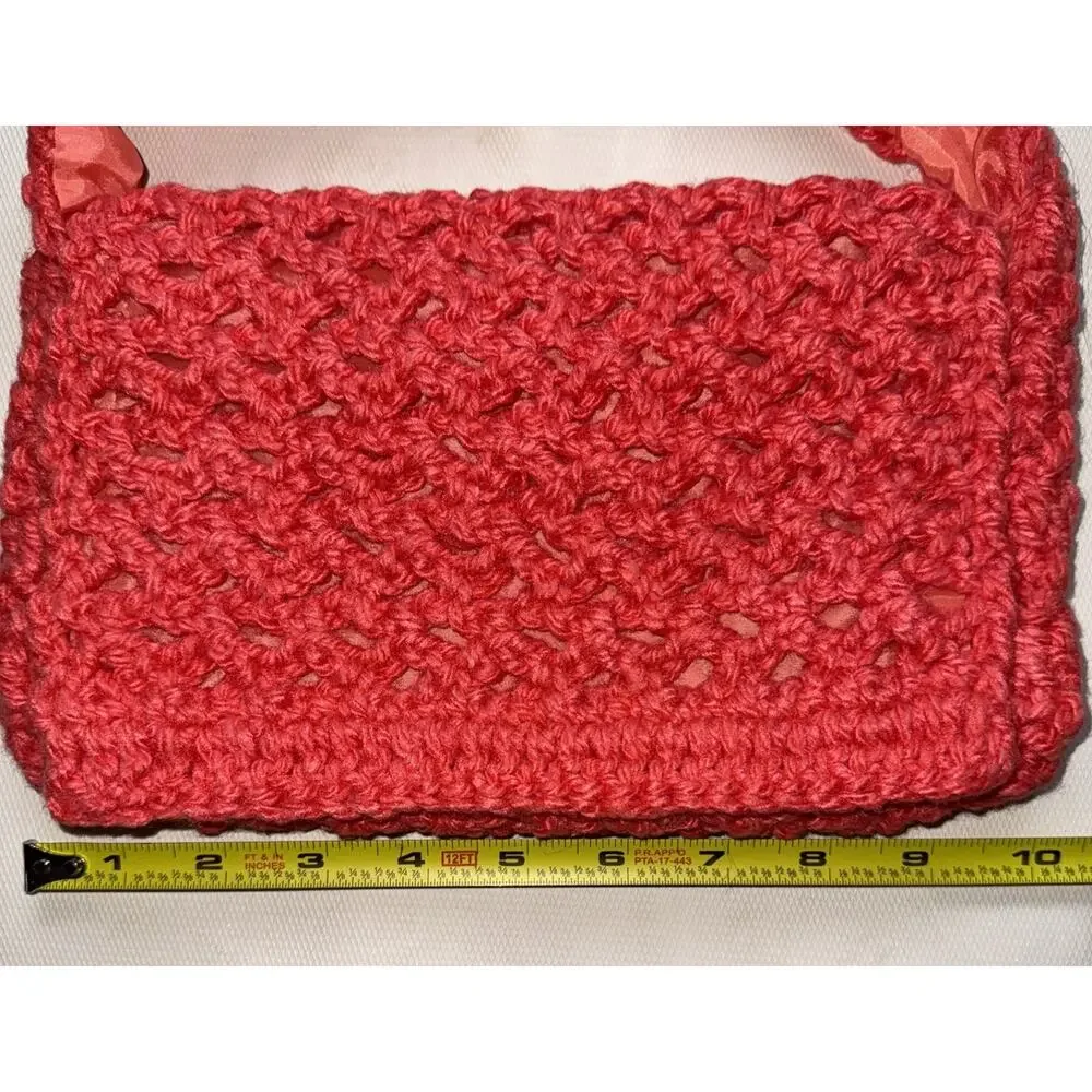 Unbranded right coral